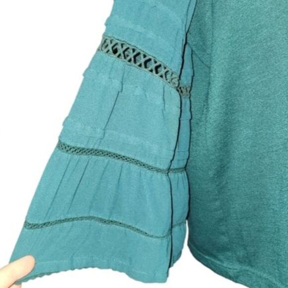 Fever Teal Green Stretch Bell Sleeve V-Neck Blouse Size L - Picture 2 of 8